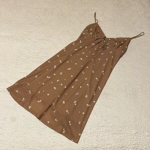 NWOT 7DAY WKND Goldish Slip Dress with White Flowers